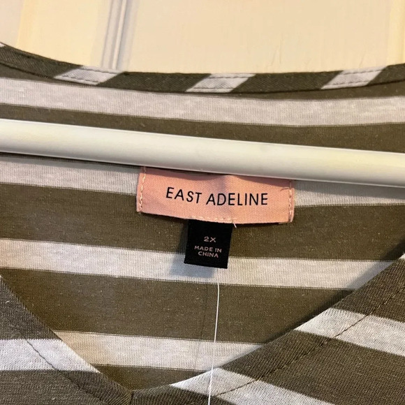 East Adeline Striped V-neck Tunic Top T-shirt Tee 2X Dia & Co Plus Size NWT New - Picture 6 of 9